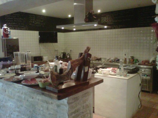 IMG00217-20110628-1010