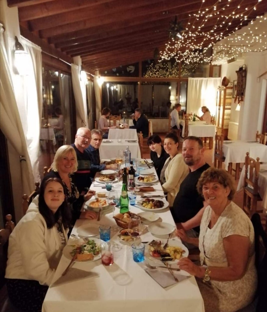 Deze afbeelding heeft een leeg alt-atribuut; de bestandsnaam is paloma-familie.jpg